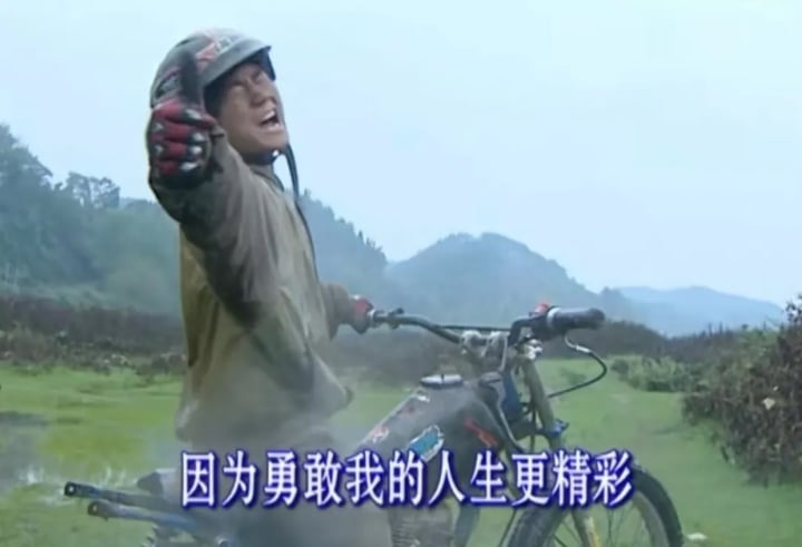 兜兜转转 20 年，张雪一点都没变。